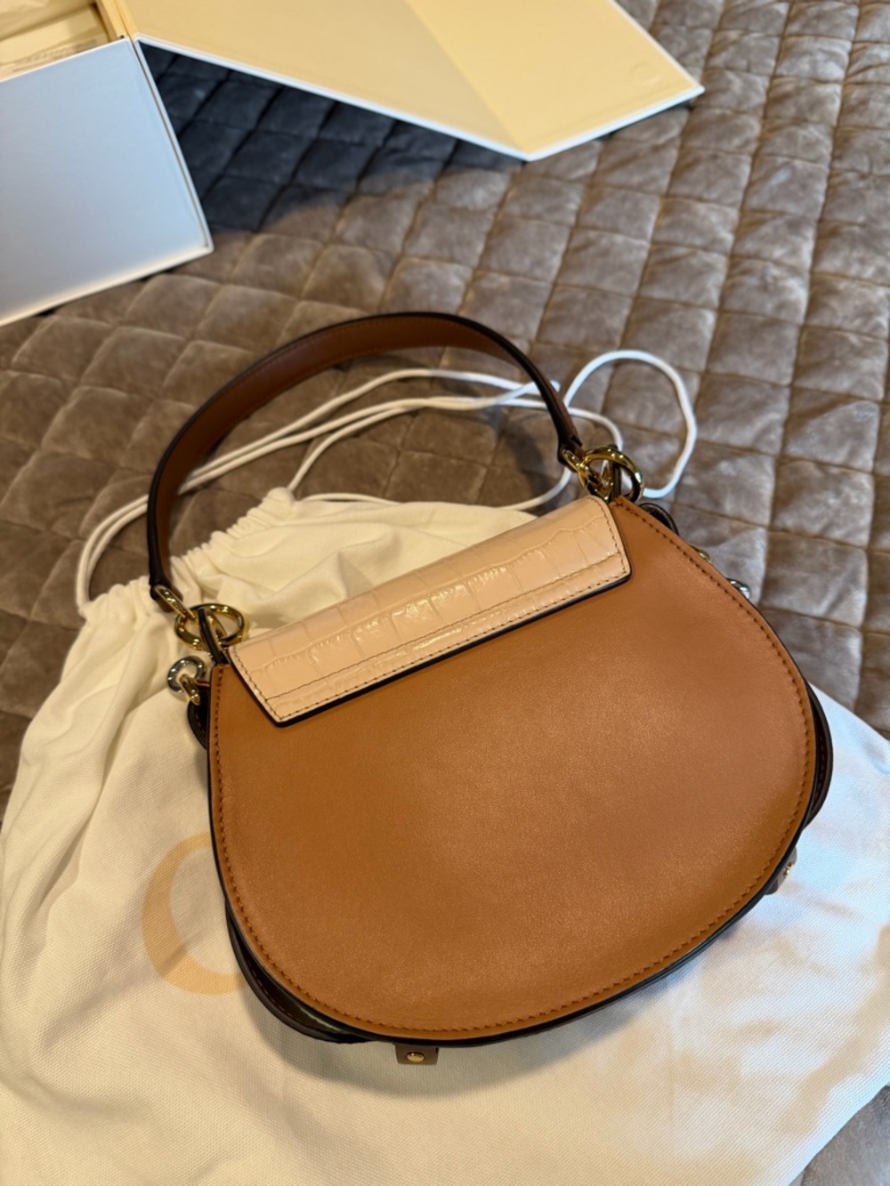 Chloe Tricolor Shoulder Bag - Picture 10 of 16